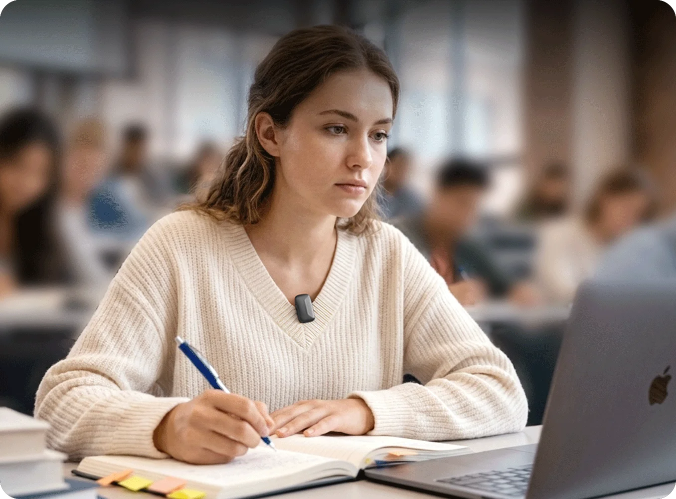学生がMemoketで講義を録音