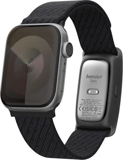 Memoket Gem co-worn with Apple Watch